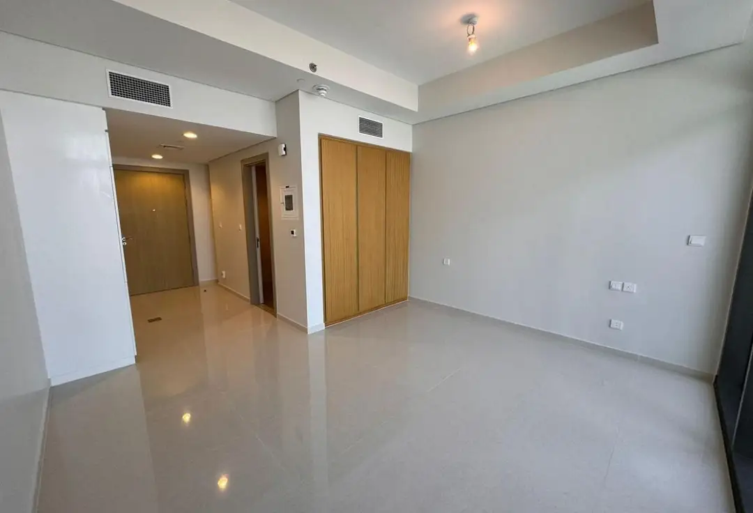 Studio apartment in Aykon City, Business Bay