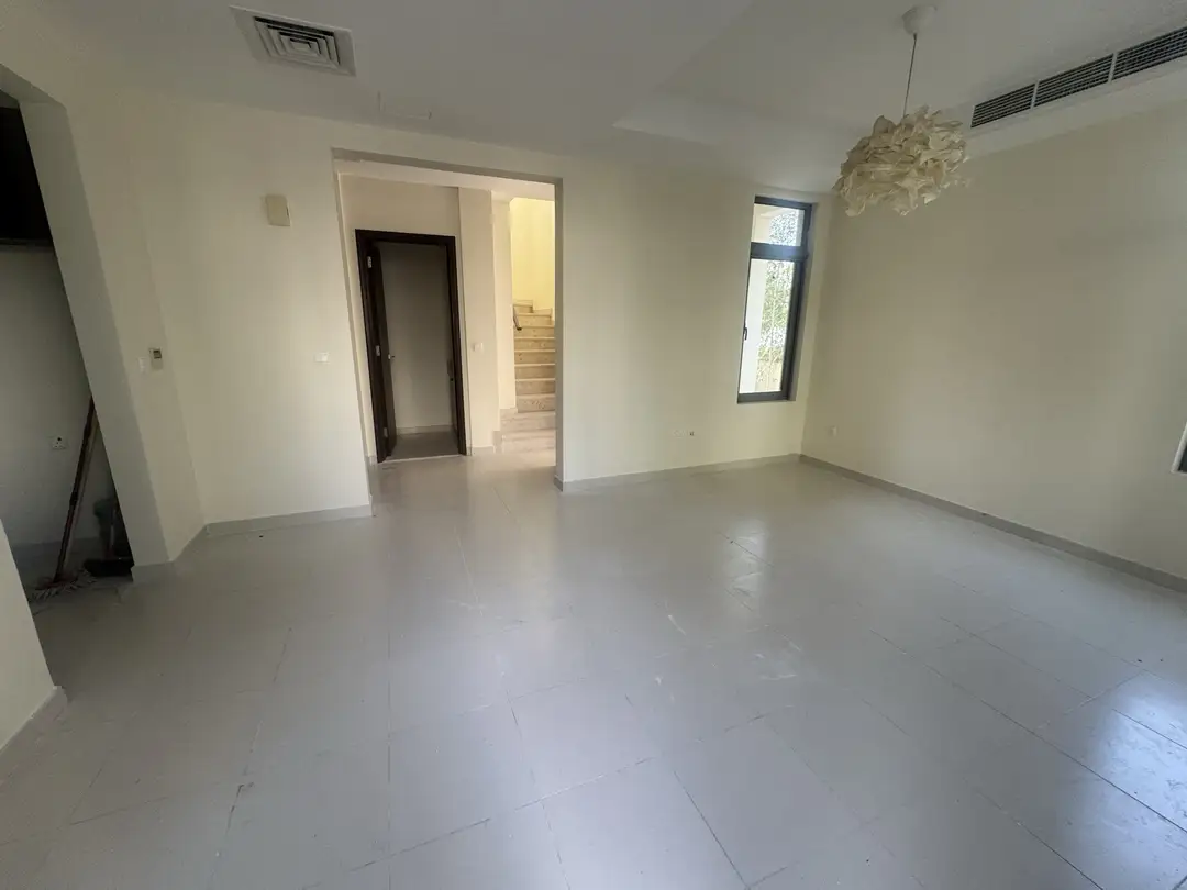 3-bedroom townhouse in Bay Villas