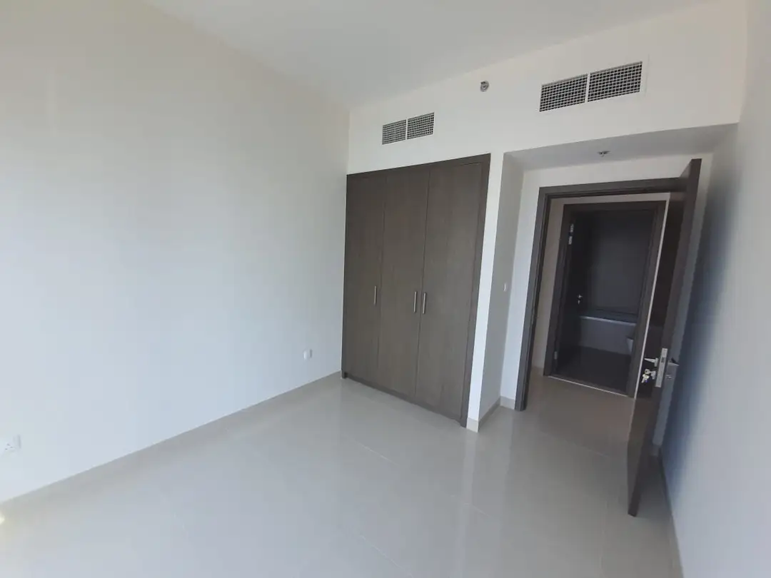 3-bedroom apartment in Harbour Views, Dubai Creek Harbour