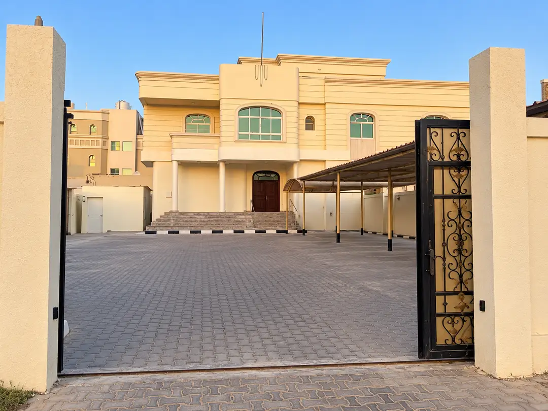 10-bedroom villa in Khalifa City