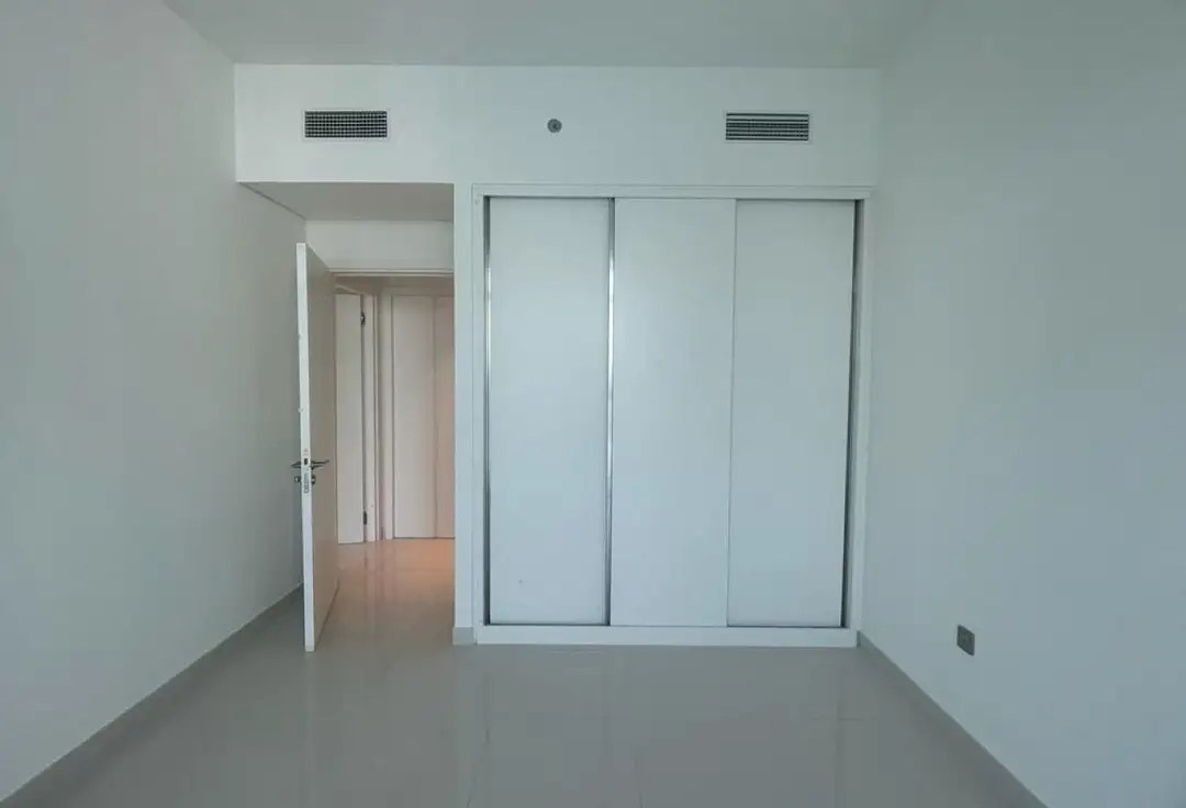 2-bedroom apartment in Beach Vista, Emaar Beachfront